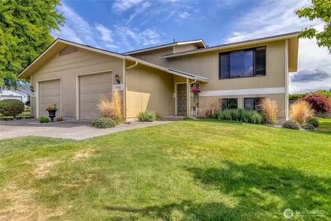 1192 Lancer Drive Dr, Walla Walla, WA 99362