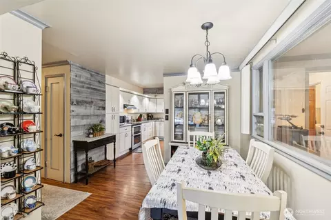 Dining - 2314 8th St, Everett, WA 98201 photo 1 of 2