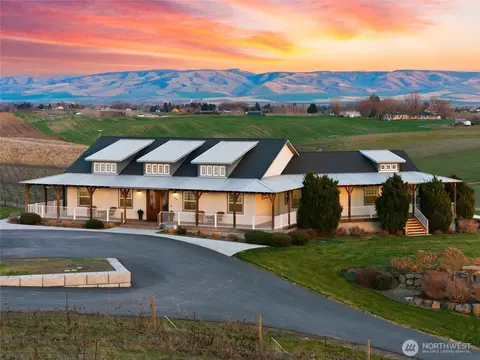 94 Narcissa Pl, Walla Walla, WA 99362