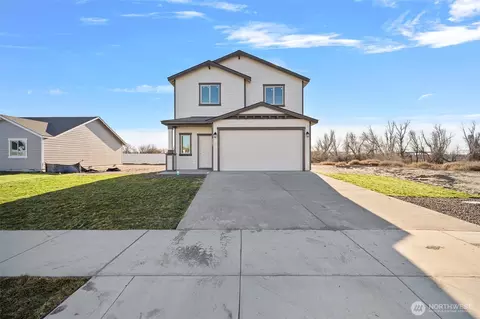 4247 W Sandy Ct, Moses Lake, WA 98837