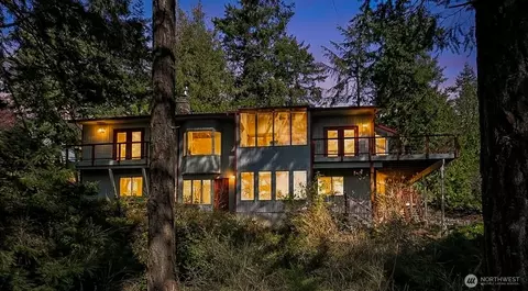 2793 Pondilla Way, Coupeville, WA 98239