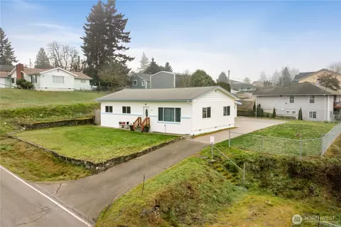 1509 Juniper St, Milton, WA 98354