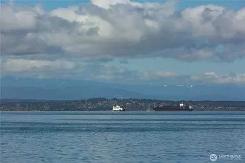 238 Keystone Ave, Coupeville, WA 98239