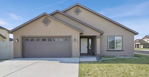 706 7th Ave NE, Ephrata, WA 98823