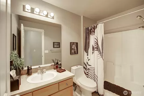 Bath - 2009 196th St SE #C-303, Bothell, WA 98012 photo 3 of 3
