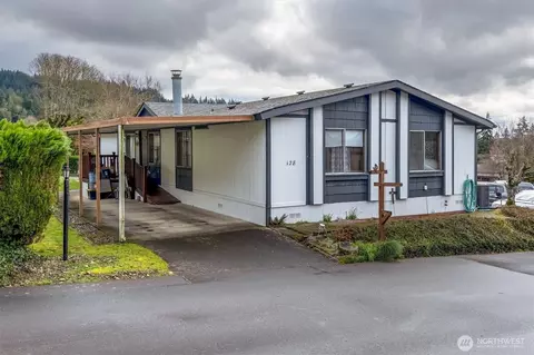 5400 Meeker Dr #128, Kalama, WA 98625