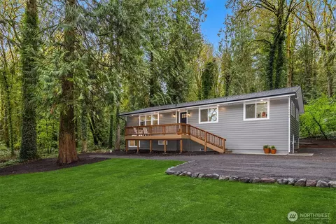 14442 Phelps Rd NE, Bainbridge Island, WA 98110
