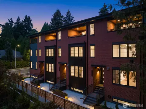 11223 NE 13th Ln, Bellevue, WA 98004