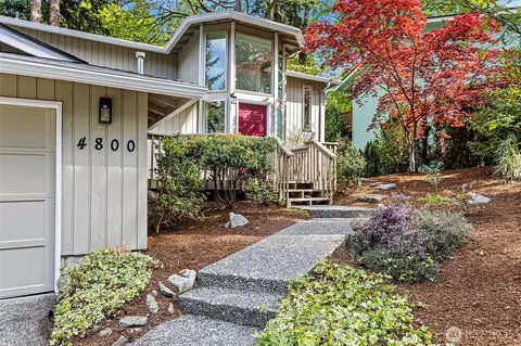 4800 152nd Pl SE, Bellevue, WA 98006