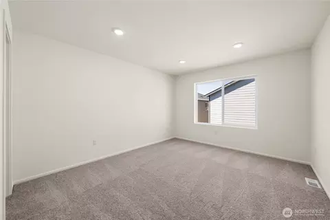 Bedroom - 32325 Bryant Rd, Sultan, WA 98294 photo 3 of 9