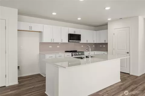 Kitchen - 32325 Bryant Rd, Sultan, WA 98294 photo 1 of 5