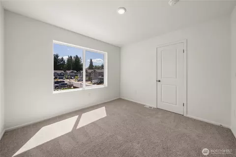 Bedroom - 32325 Bryant Rd, Sultan, WA 98294 photo 6 of 9