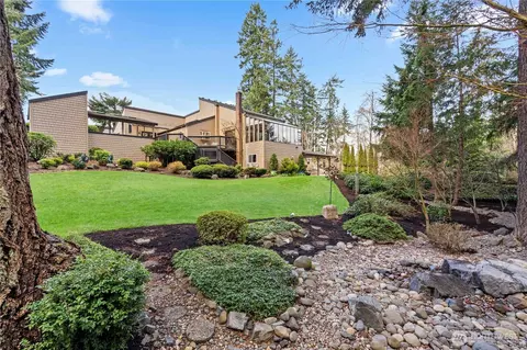 5412 175th Avenue Ct E, Lake Tapps, WA 98391