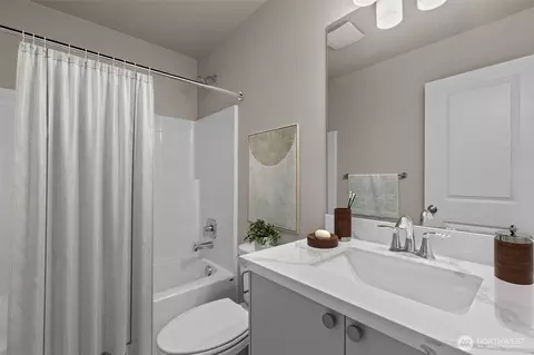 Bath - 118 169th Pl SW #B, Bothell, WA 98012 photo 3 of 3