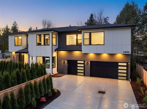 13698 NE 83rd St, Redmond, WA 98052