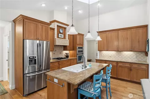 Kitchen - 346 Dungeness Mdws, Sequim, WA 98382 photo 1 of 2