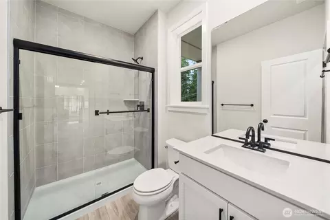 Bath - 32329 Bryant Dr, Sultan, WA 98294 photo 1 of 2