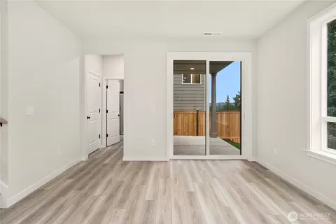 Living - 32329 Bryant Dr, Sultan, WA 98294 photo 5 of 8