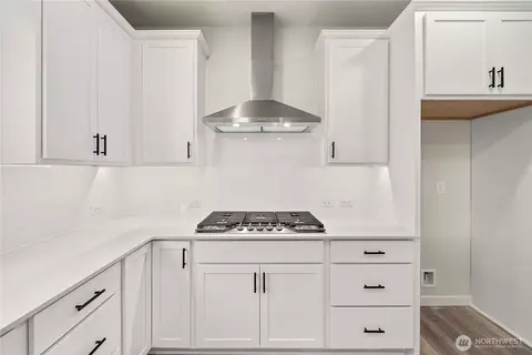 Kitchen - 32329 Bryant Dr, Sultan, WA 98294 photo 5 of 7