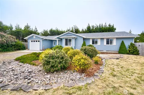 30505 H St, Ocean Park, WA 98640