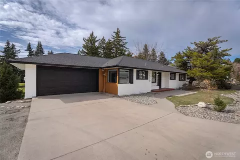 1530 Eastmont Ave, East Wenatchee, WA 98802