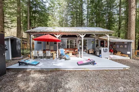 1075 Birch Ln, Sumas, WA 98295