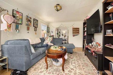Living - 722 10th Ave E, Seattle, WA 98102 photo 1 of 2