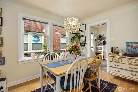 Dining - 722 10th Ave E, Seattle, WA 98102 photo 1 of 1