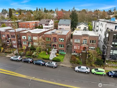 View/Area - 722 10th Ave E, Seattle, WA 98102 photo 1 of 2