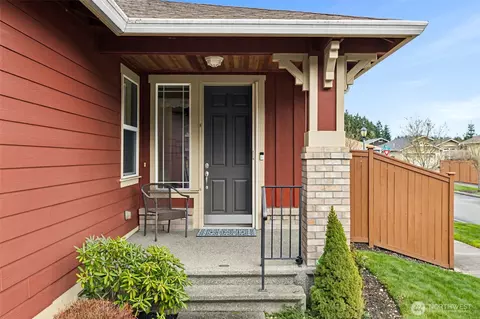 8232 Bainbridge Loop NE, Lacey, WA 98516 photo 2