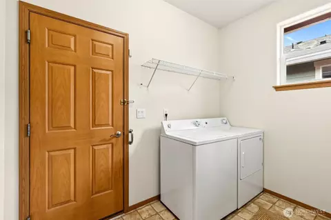 8232 Bainbridge Loop NE, Lacey, WA 98516 photo 16