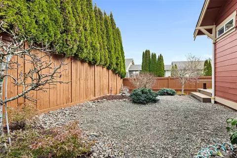 8232 Bainbridge Loop NE, Lacey, WA 98516 photo 19