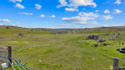 51 Nn Trails End Dr, Ellensburg, WA 98926