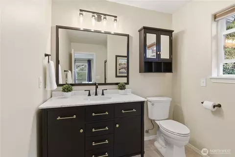 Bath - 2613 189th St SE, Bothell, WA 98012 photo 1 of 3