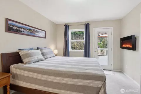 Bedroom - 2613 189th St SE, Bothell, WA 98012 photo 1 of 4