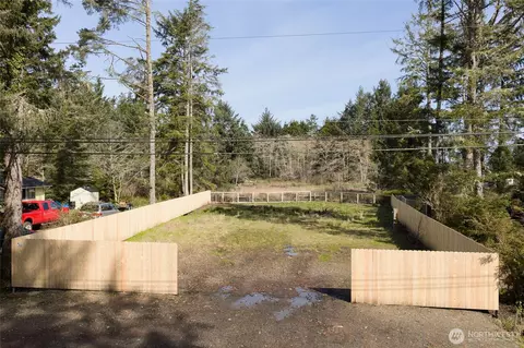 300 E Rain St NE, Ocean Shores, WA 98569