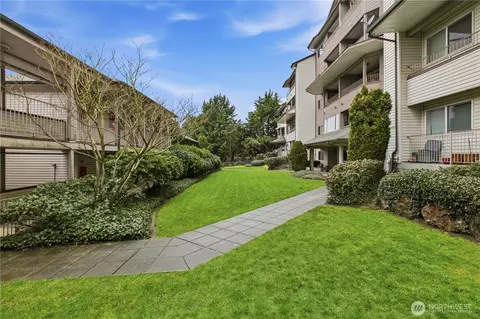 15310 Macadam Rd S #A204, Tukwila, WA 98188