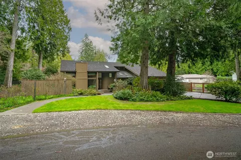 6427 Tralee Dr NW, Olympia, WA 98502