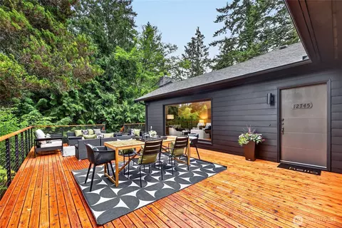 12745 10th Ave NE, Seattle, WA 98125