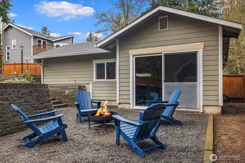 Exterior - 12131 53rd Ave SE, Everett, WA 98208 photo 8 of 13