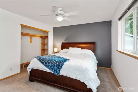 Bedroom - 16 60th Pl SE, Everett, WA 98203 photo 3 of 4