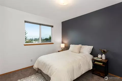 Bedroom - 16 60th Pl SE, Everett, WA 98203 photo 4 of 4