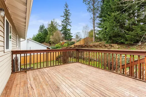 Exterior - 16 60th Pl SE, Everett, WA 98203 photo 5 of 5