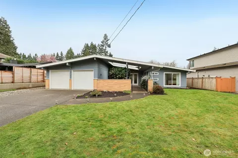 616 109th Ave SE, Bellevue, WA 98004