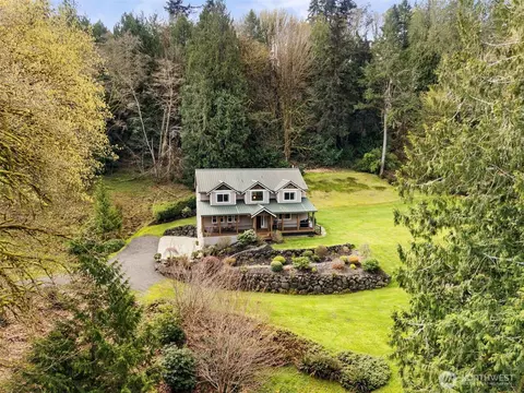 2701 NE Strand Rd, Bremerton, WA 98311