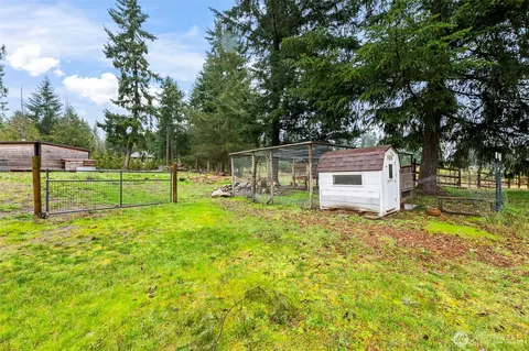 Exterior - 23210 188th St E, Orting, WA 98360 photo 9 of 12
