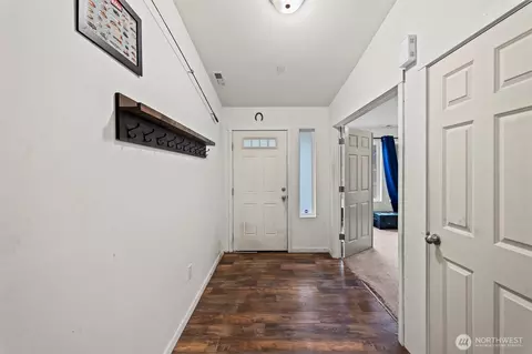 Entry Way - 23210 188th St E, Orting, WA 98360 photo 1 of 1