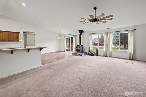 Living - 23210 188th St E, Orting, WA 98360 photo 7 of 7