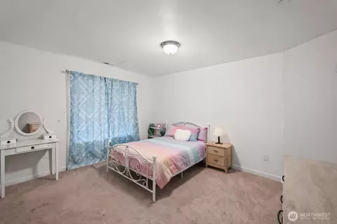 Bedroom - 23210 188th St E, Orting, WA 98360 photo 5 of 6