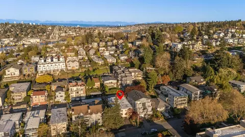 3626 14th Ave W #203, Seattle, WA 98119